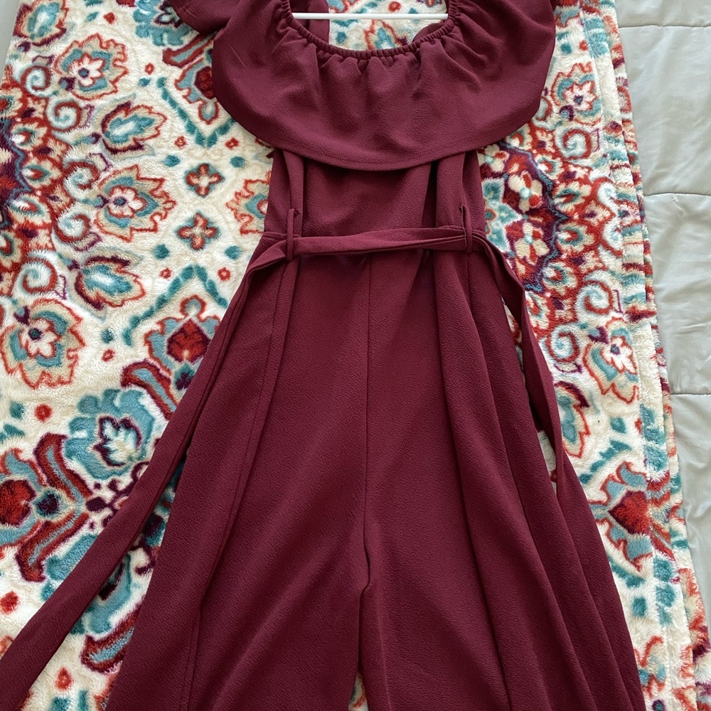 Fit Half shoulder jumpsuit